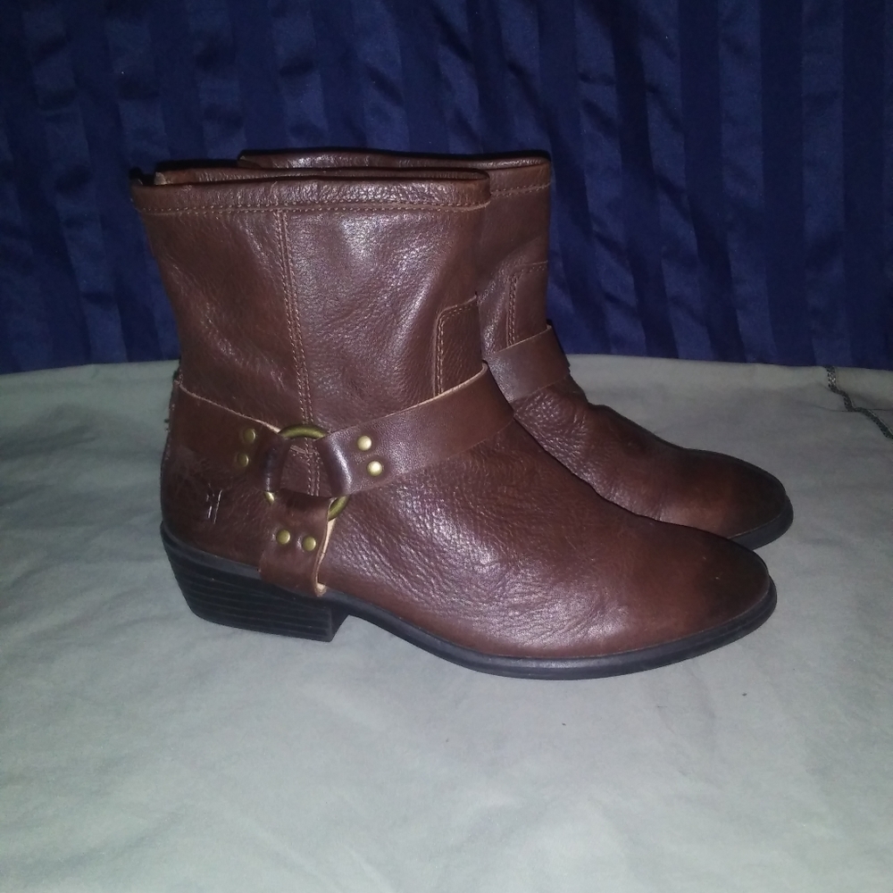 Frye Phillip Short Harness Boots.  Size 5.5 Brown
